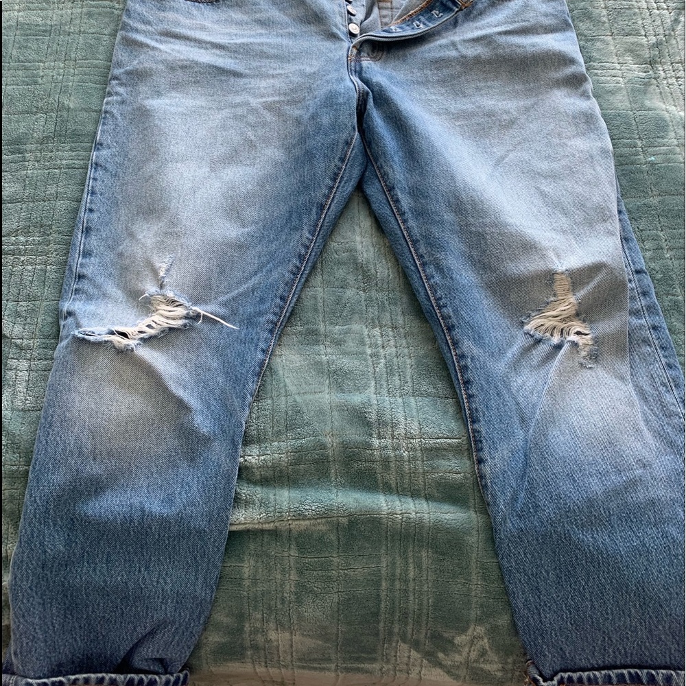 Distressed ankle ( Capri ) 501’s